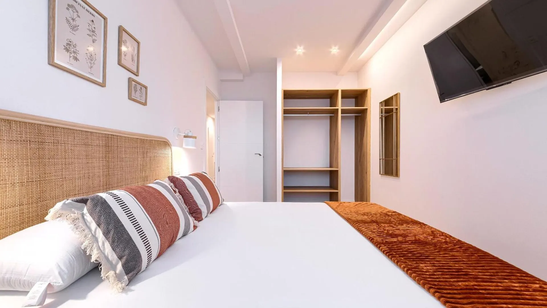 Estilo Y Comodidad Junto Al Hospital Y Central Bus Bilbao 0*,  Spain